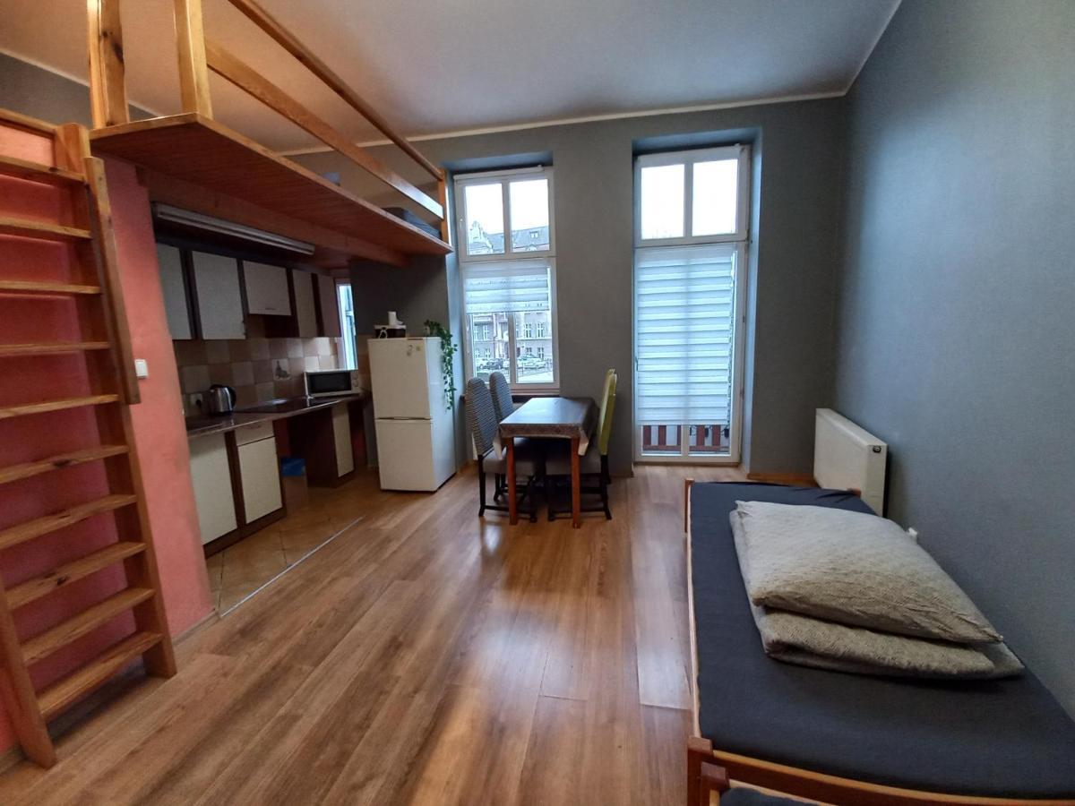 Pokoj Z Aneksem Gdansk Srodmiescie Rooms To Let ภายนอก รูปภาพ